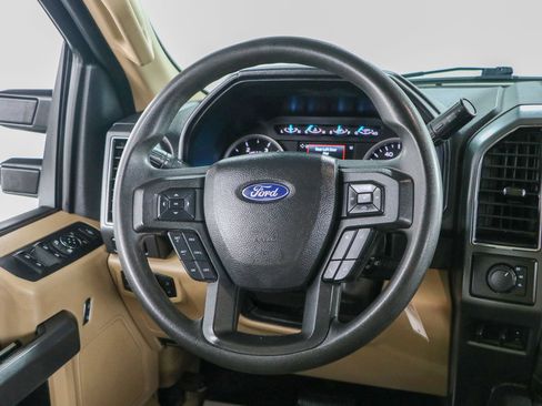 Used 2021 Ford F350 XLT w/ XLT Premium Package AWD/4WD image 13
