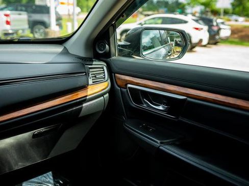 Used 2018 Honda CR-V Touring image 29