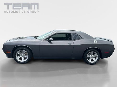 Certified 2023 Dodge Challenger SXT RWD image 4