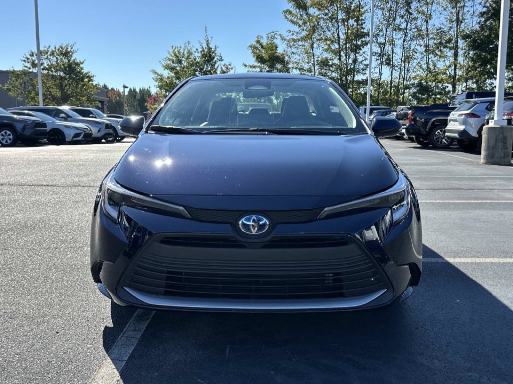 Used 2025 Toyota Corolla XLE FWD image 10