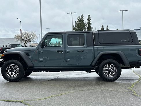 Used 2024 Jeep Gladiator Rubicon image 9