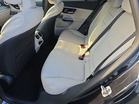 New 2026 Mercedes-Benz GLC 300 300 image 9