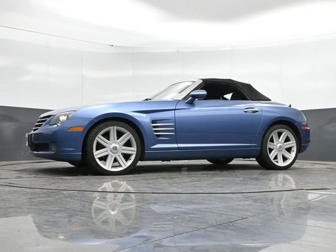 Used 2005 Chrysler Crossfire Limited RWD image 33