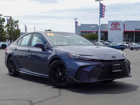 Certified 2026 Toyota Camry SE w/ Convenience Package FWD image 1