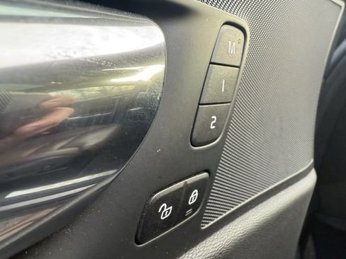 Used 2018 Volvo XC60 T5 Inscription w/ Convenience Package image 13