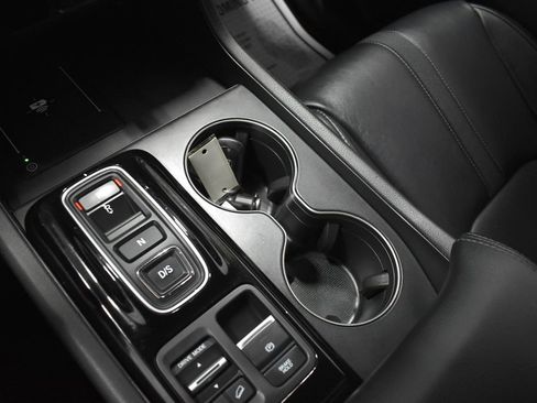 Used 2024 Honda Pilot EX-L image 18
