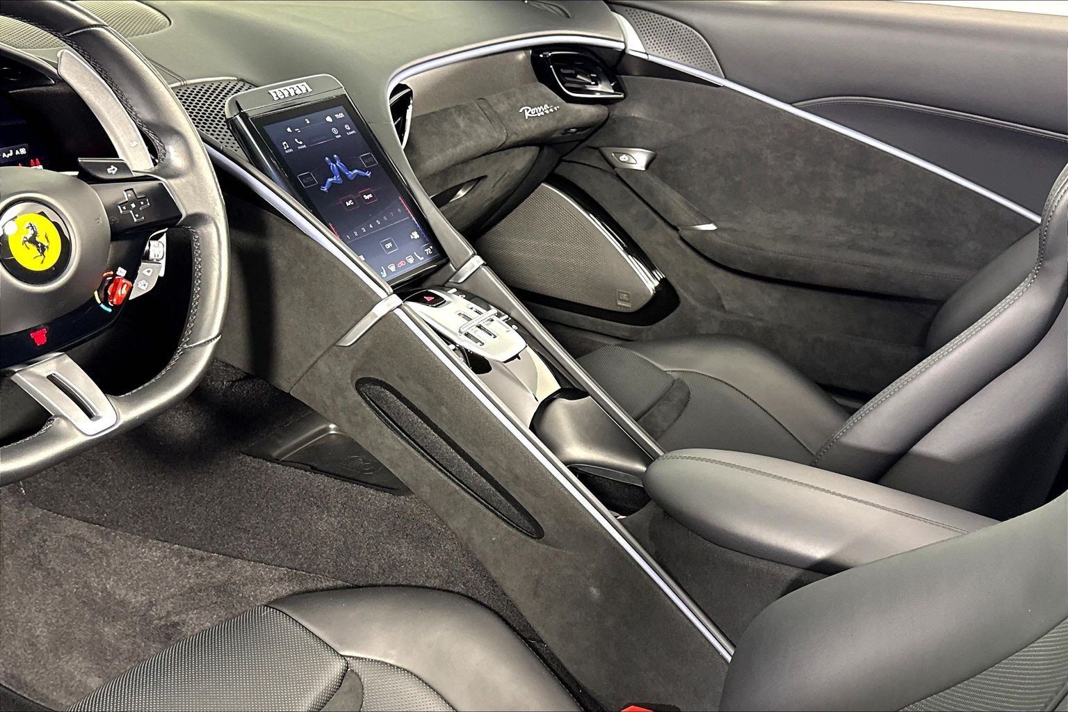 Used 2024 Ferrari Roma Spider RWD image 17