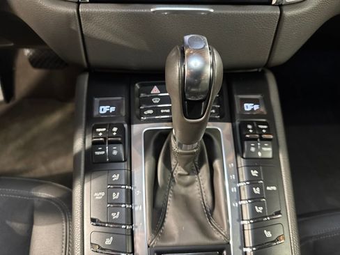 Used 2017 Porsche Macan S image 20