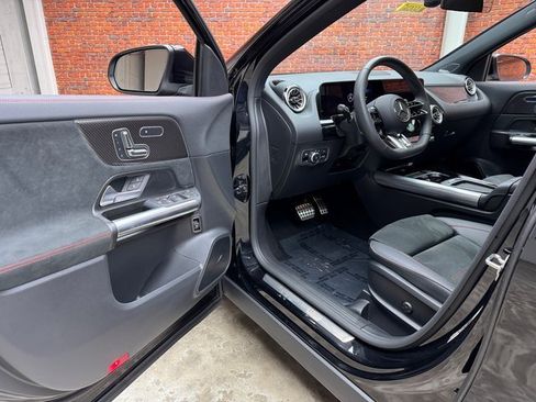 Used 2026 Mercedes-Benz GLA 35 AMG GLA 35 AMG image 9