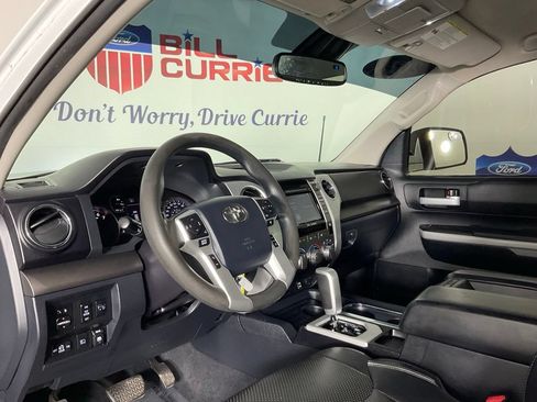 Used 2018 Toyota Tundra SR5 w/ SR5 Upgrade Package RWD image 13