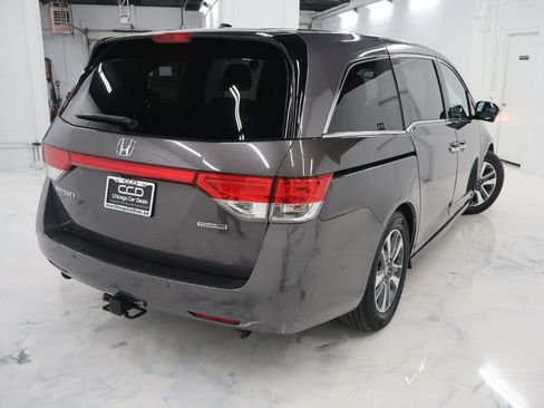 Used 2016 Honda Odyssey Touring image 7