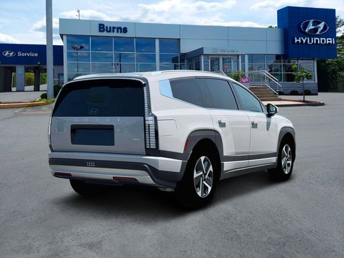 New 2026 Hyundai Ioniq 9 SE image 7