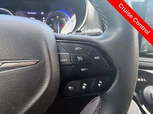 Used 2022 Chrysler Pacifica Limited w/ S Appearance Package FWD image 39