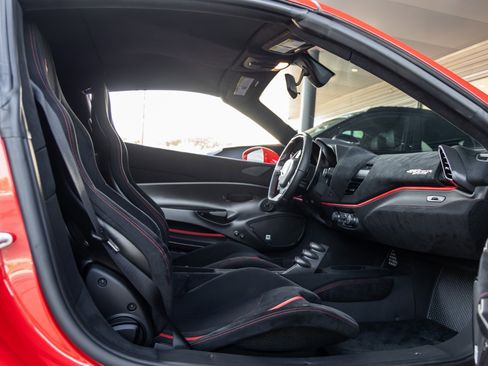 Used 2019 Ferrari 488 Pista Spider image 49