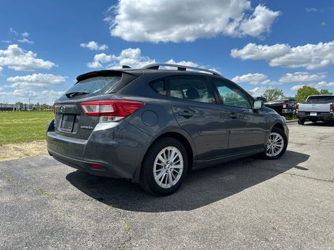 Used 2018 Subaru Impreza 2.0i Premium AWD/4WD image 11