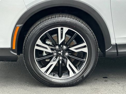 Used 2025 Mitsubishi Eclipse Cross SE image 31