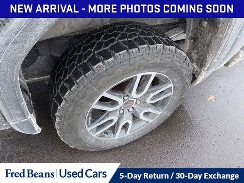 Used 2021 GMC Sierra 1500 AT4 w/ AT4 Value Package image 9