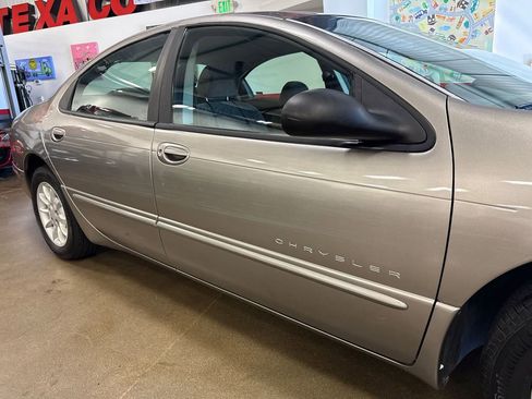 Used 1998 Chrysler Concorde LX image 75