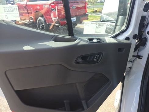 New 2026 Ford Transit 350 148 Medium Roof Wagon AWD image 10