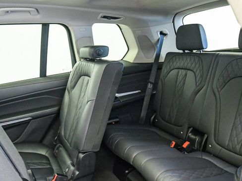 Used 2024 BMW X7 xDrive40i AWD/4WD image 20