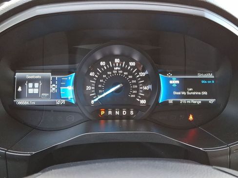 Used 2022 Ford Edge Titanium image 17