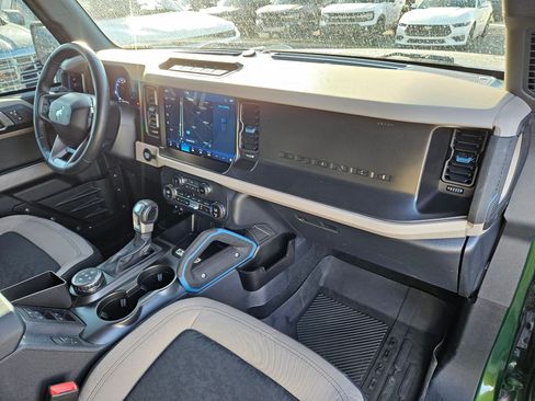 Used 2023 Ford Bronco Wildtrak AWD/4WD image 34