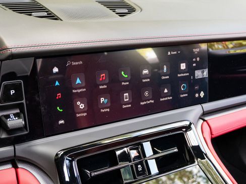 New 2025 Porsche Panamera image 27