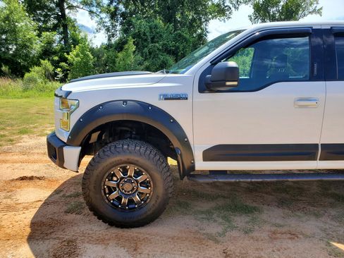 Used 2016 Ford F150 XLT w/ Equipment Group 302A Luxury AWD/4WD image 7