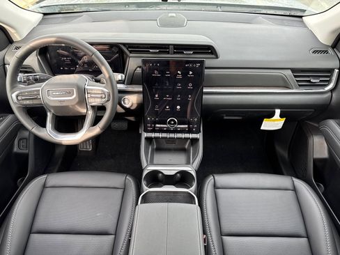 New 2026 GMC Terrain Denali w/ LPO, Black Badging Package image 21