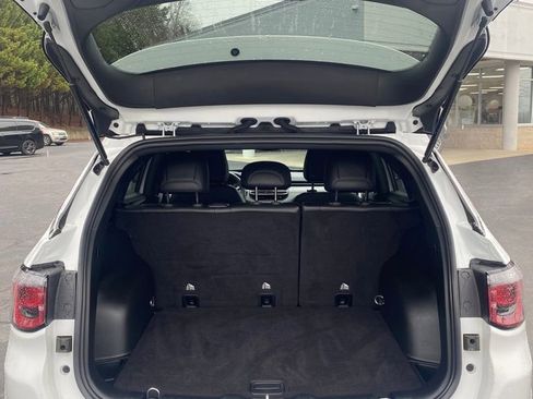 Used 2024 Jeep Compass Latitude image 9