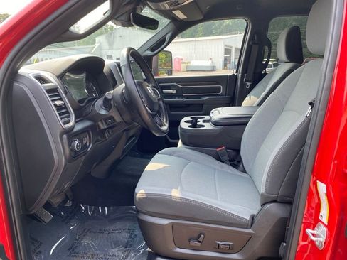 Used 2024 RAM 2500 Big Horn w/ Safety Group image 11