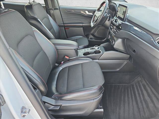Used 2025 Ford Escape ST-Line Select AWD/4WD image 20