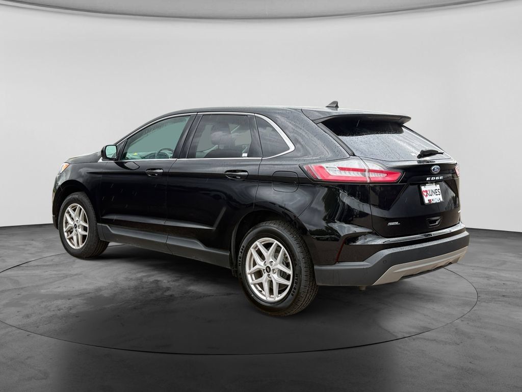 Used 2024 Ford Edge SEL AWD/4WD image 8