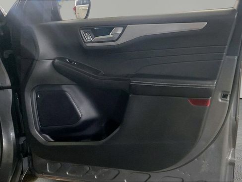 Used 2024 Ford Escape Platinum image 30