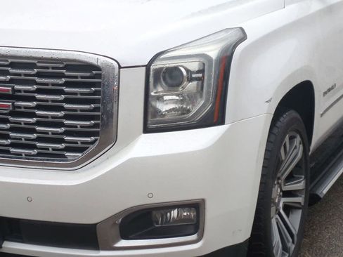 Used 2019 GMC Yukon XL Denali w/ Denali Ultimate Package image 11