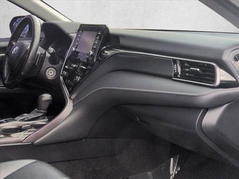 Used 2021 Toyota Camry SE w/ Carpet Mat Package (TMS) image 21