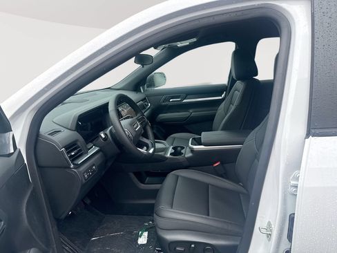 New 2027 GMC Terrain Elevation w/ Elevation Premium Package AWD/4WD image 19