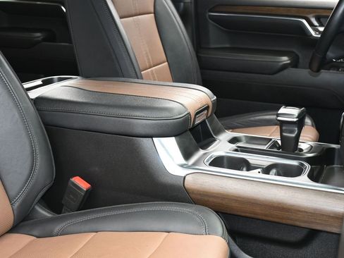 Used 2024 Chevrolet Silverado 1500 High Country image 52