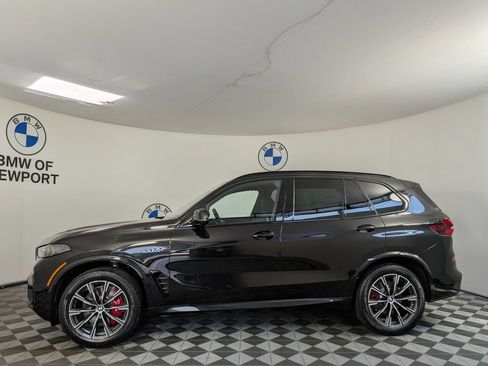 New 2026 BMW X5 xDrive40i w/ M Sport Package AWD/4WD image 9