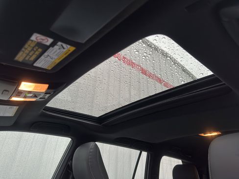 Used 2023 Lexus GX 460 Premium w/ Premium Package image 8