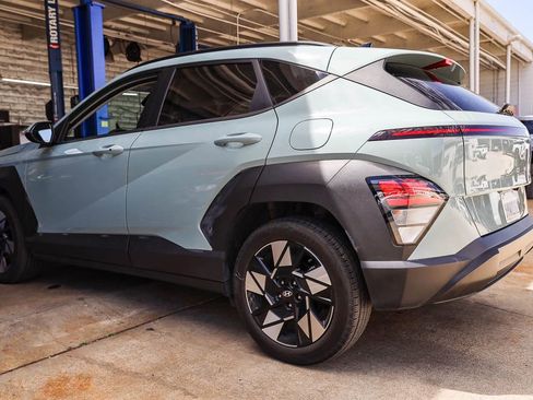 Certified 2024 Hyundai Kona SEL FWD image 8