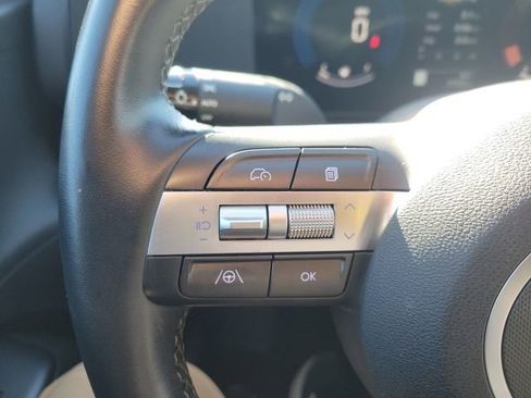 Used 2025 Hyundai Kona SEL image 14