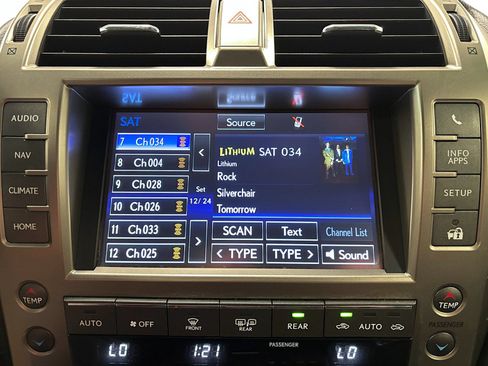 Used 2014 Lexus GX 460 Luxury AWD/4WD image 18