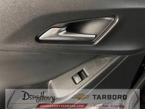 Used 2025 Chevrolet Equinox LT FWD image 25