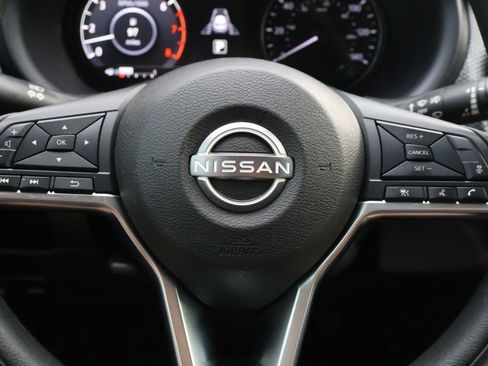 Used 2023 Nissan Kicks SV FWD image 22