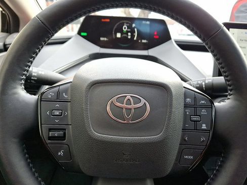 Used 2025 Toyota Prius AWD image 19