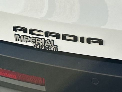 Used 2023 GMC Acadia SLE w/ Driver Convenience Package image 14