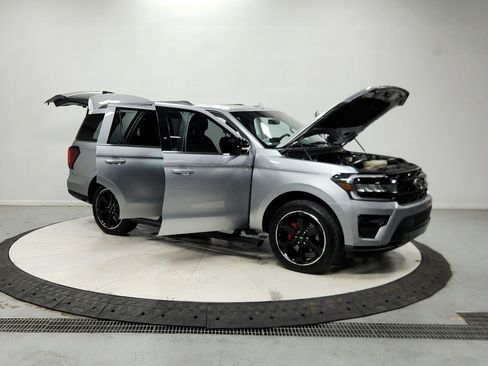 Used 2024 Ford Expedition Limited RWD image 10
