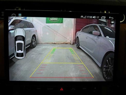 Used 2017 Land Rover Range Rover Autobiography image 42