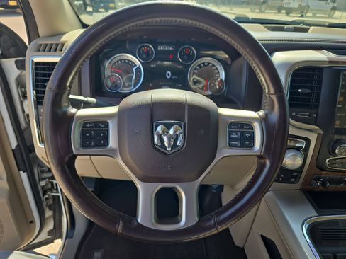 Used 2016 RAM 1500 Laramie w/ Convenience Group AWD/4WD image 19